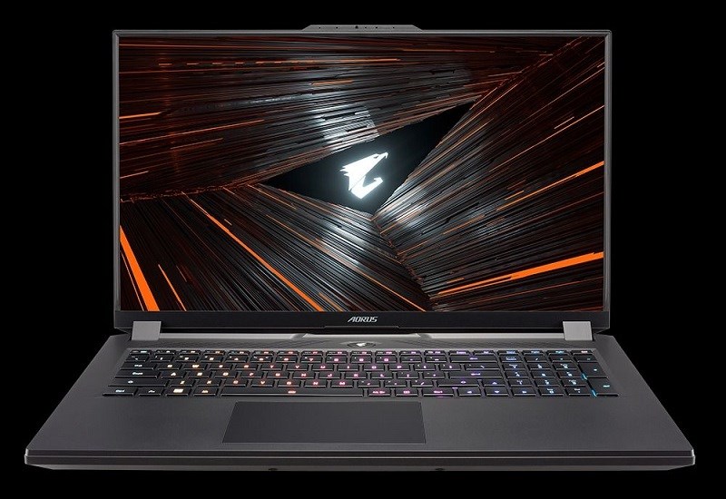 Định h&igrave;nh lại cuộc chơi với m&agrave;n h&igrave;nh lớn 17 inch