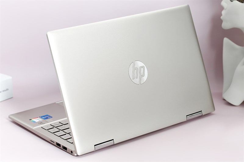 Kiểu dáng thời thượng Kiểu dáng thời thượng