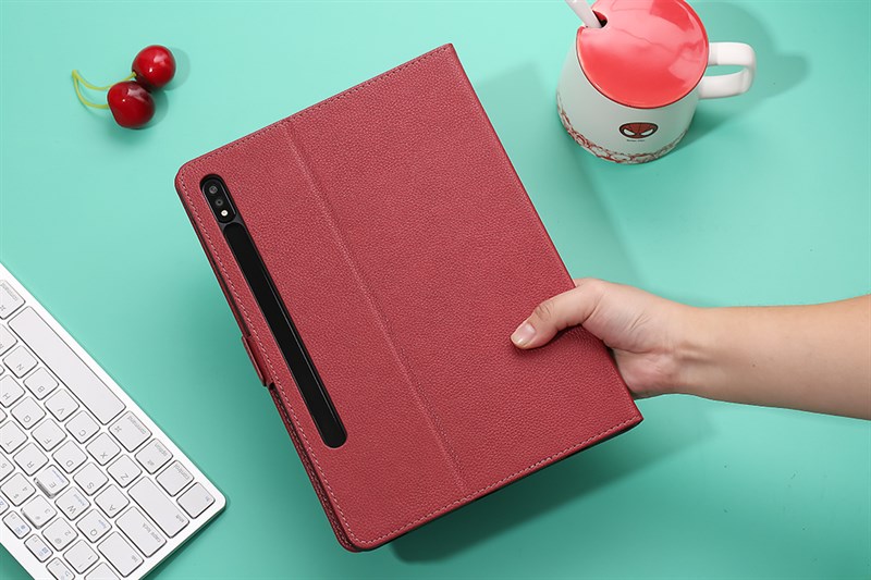 Nhựa cứng phần lưng kết hợp nhựa dẻo phần viên mang đến sự chắc chắn trong việc cầm nắm Nhựa cứng phần lưng kết hợp nhựa dẻo phần viên mang đến sự chắc chắn trong việc cầm nắm