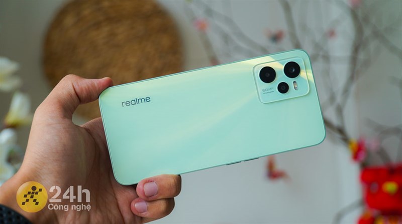 Realme C35