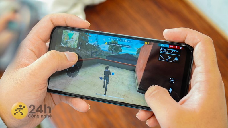 M&agrave;n h&igrave;nh 6.6 inch kết hợp c&ugrave;ng tần số qu&eacute;t 120 Hz n&acirc;ng cao trải nghiệm gaming