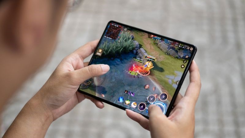 Chơi Li&ecirc;n Qu&acirc;n mượt m&agrave;, sắc n&eacute;t