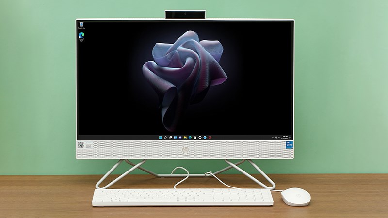 Thiết kế cực kỳ tinh tế c&ugrave;ng m&agrave;n h&igrave;nh cảm ứng