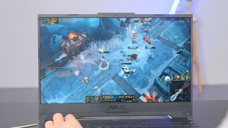 ổ cứng SSD 512 GB c&ugrave;ng khả năng mở rộng l&ecirc;n đến 2 TB cho bạn tha hồ lưu trữ 