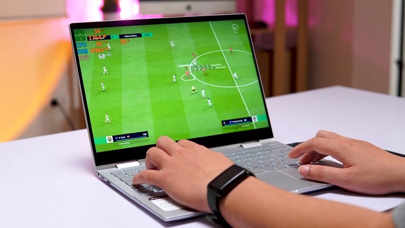 i7 1250U xử l&yacute; vừa đủ một v&agrave;i tựa game với mức thiết lập đề nghị