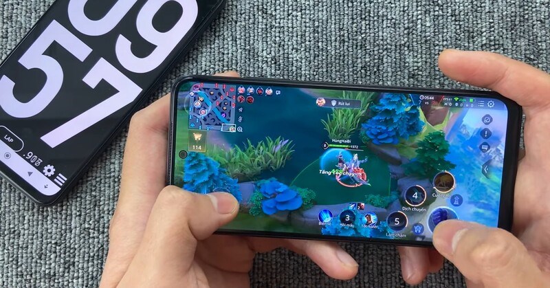 Li&ecirc;n Qu&acirc;n Mobile