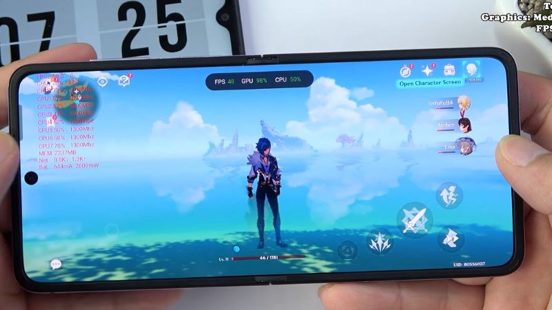 Oppo Find N2 Flip khi chơi Genshin Impact