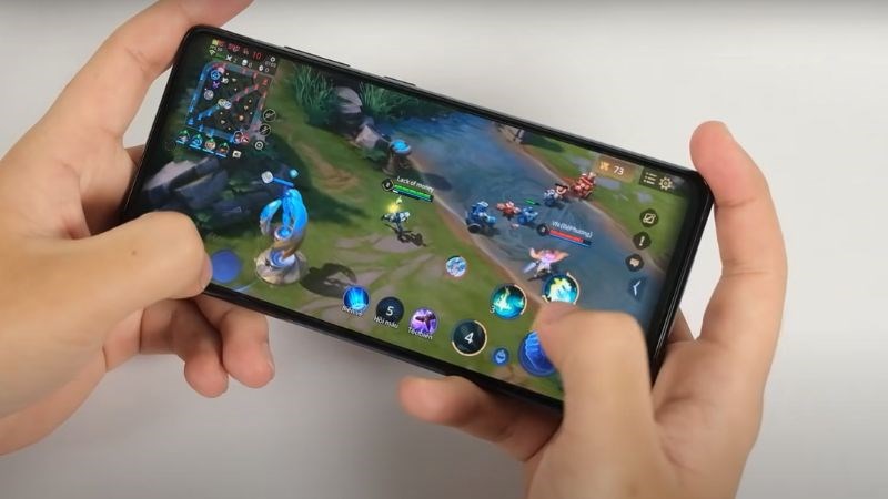 Galaxy S22 FE khi test game Liên Quân Mobile