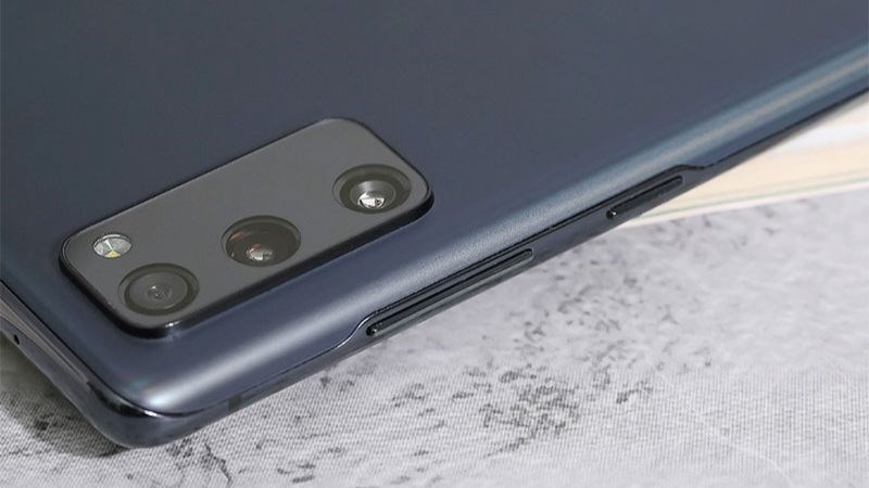 Cụm 3 camera đẳng cấp 12MP