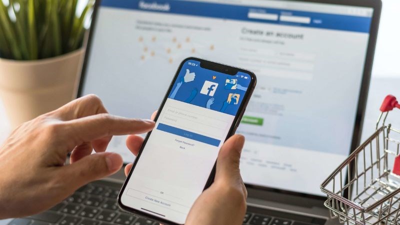 Có những loại add nào trên Facebook?