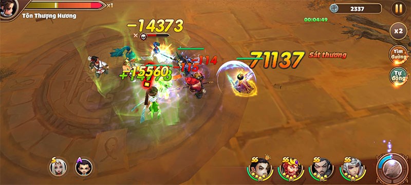 Chiến đấu với v&ocirc; số kẻ địch 