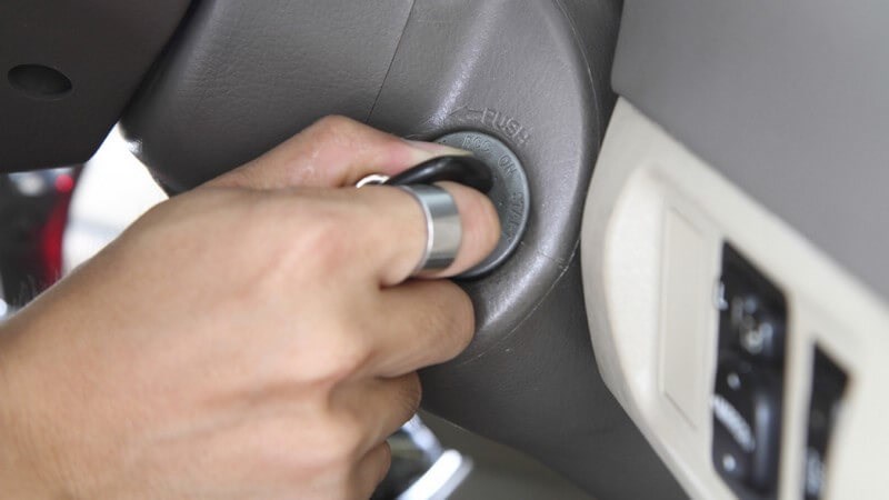 Trang bị chức năng si&ecirc;u tiết kiệm điện v&agrave; bảo vệ b&igrave;nh xe.