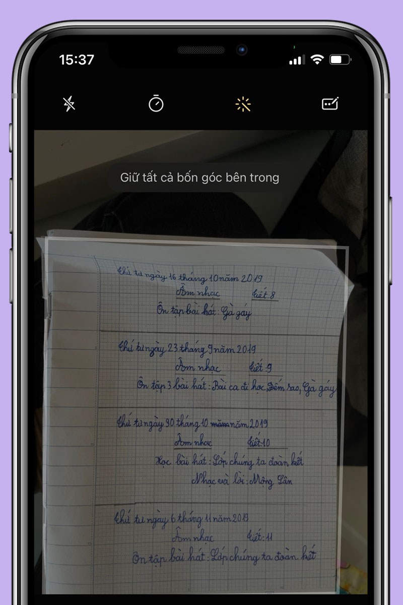 L&agrave;m phẳng c&aacute;c trang s&aacute;ch cong th&agrave;nh phẳng chỉ trong t&iacute;ch tắc