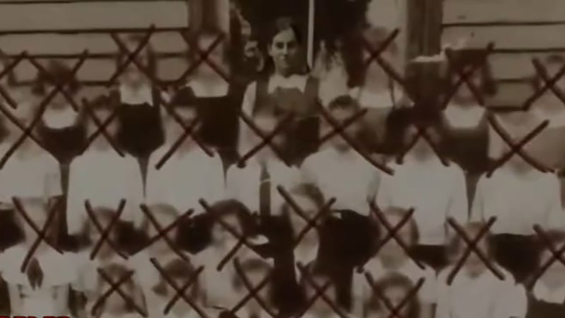 X&acirc;m lược đế chế kh&aacute;c