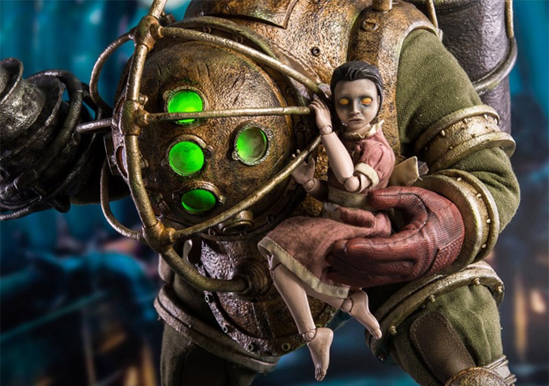 Bigdaddy lu&ocirc;n k&egrave; cặp với c&aacute;c Little Sister