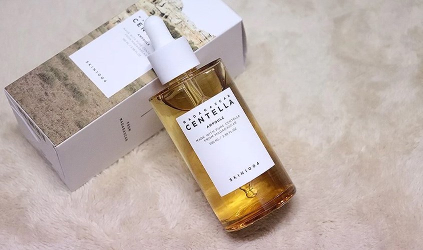 Tinh chất dưỡng ẩm và phục hồi da chiết xuất Rau Má Skin1004 Madagascar Centella Ampoule 55 ml