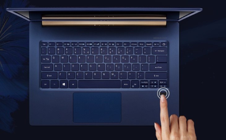Nút bảo mật vân tay được HP thiết kế bên phải, ngang với Touch Bar