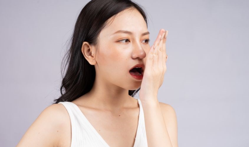 10 cách làm hơi thở thơm mát tức thì cho cả ngày dài