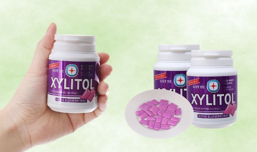 Kẹo singum Lotte Xylitol hương bạc hà, việt quất hũ 58g