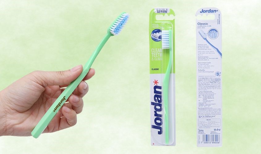 Bàn chải đánh răng Jordan Classic lông cứng vừa