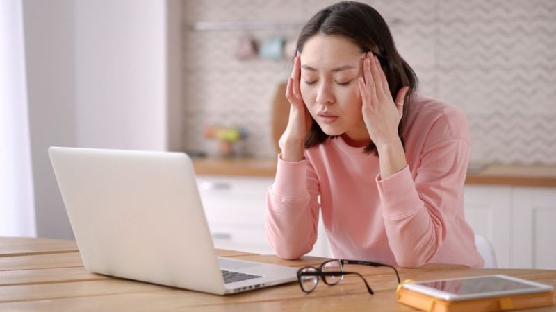 Uống thuốc bổ não giúp giảm đau đầu, hoa mắt chóng mặt