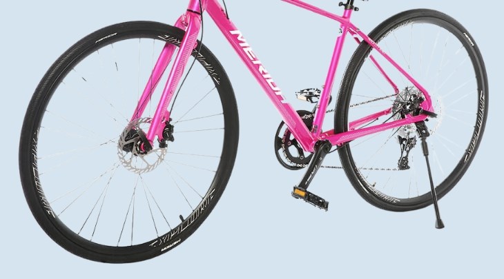 Xe đạp đường phố Touring Merida Explorer 600 29 inch Size XS sở hữu lốp xe mỏng nhẹ cho người dùng đạp nhẹ nhàng trên những cung đường trường bằng phẳng