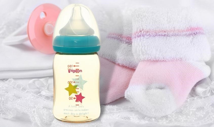 Bình sữa nhựa PPSU Pigeon Plus cổ rộng 160 ml hình ngôi sao chịu lực tốt, chống được va đập