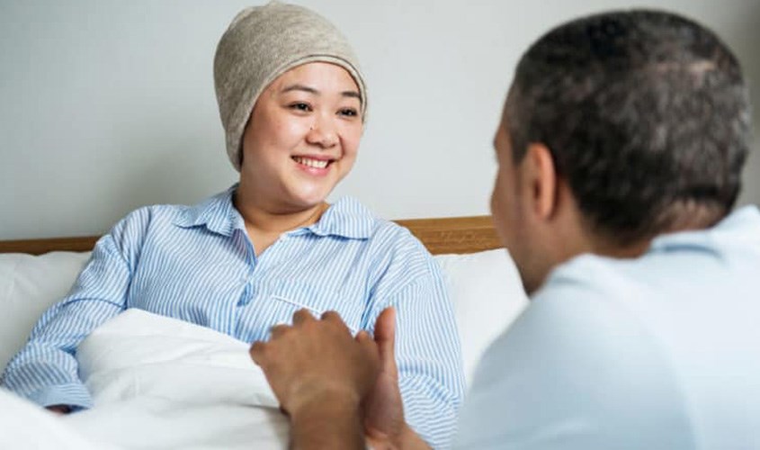 Giúp người điều trị ung thư giảm nhẹ tác dụng phụ từ việc hóa trị