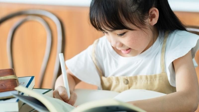 Trẻ được rèn luyện tính tự giác, trách nhiệm bằng cách sinh hoạt và học tập có kế hoạch.
