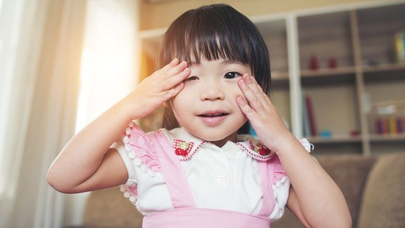 Yếu tố bẩm sinh cũng là một trong những nguyên nhân gây sưng mắt Yếu tố bẩm sinh cũng là một trong những nguyên nhân gây sưng mắt