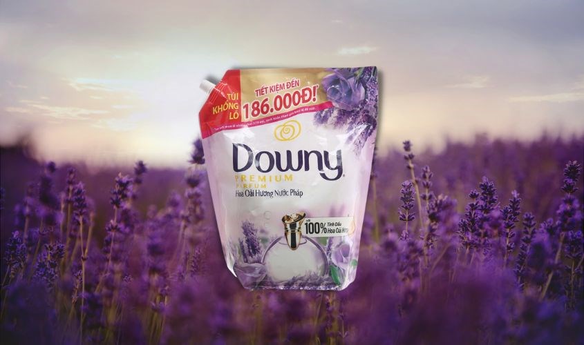 Nước xả Downy Premium Parfum hương hoa oải hương túi 3 lít 