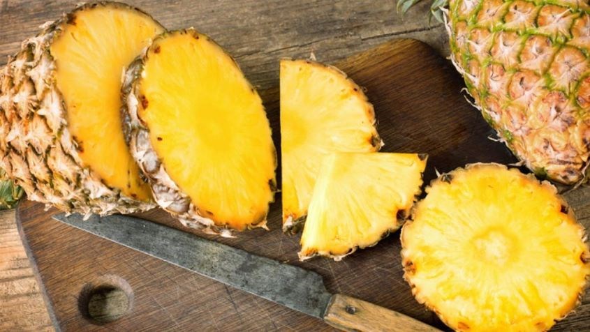 Làm sữa dưỡng thể từ dứa