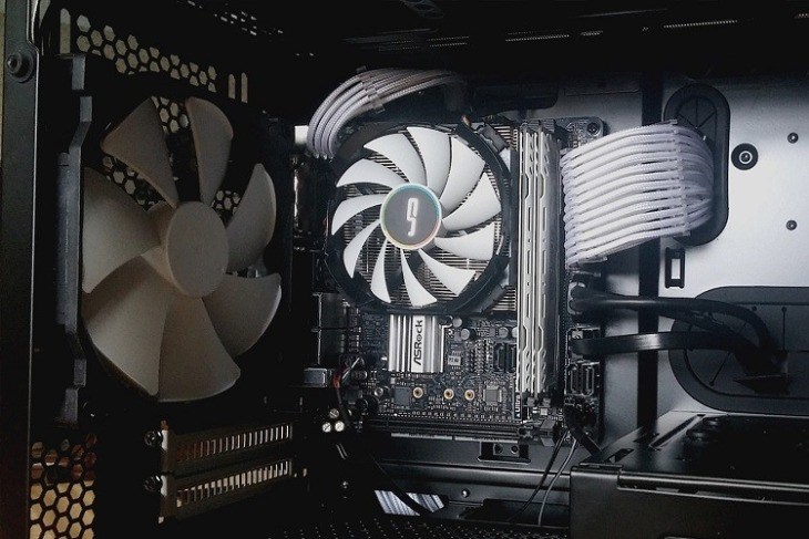 Quạt case máy tính được thiết kế đặc biệt giúp giảm tiếng ồn hiệu quả