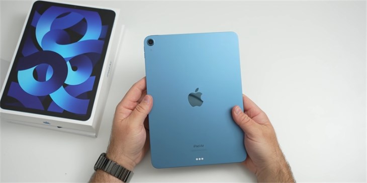 iPad Air 5 phiên bản màu xanh dịu nhẹ, cá tính