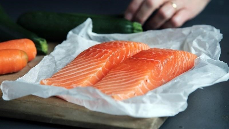 Các loại cá béo là nguồn cung cấp axit béo omega-3 đầy đủ