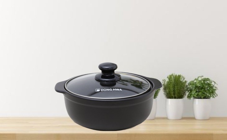 Nồi đất nắp kính 19cm Dong hwa Tucbeghi G703 có khả năng giữ nhiệt tốt