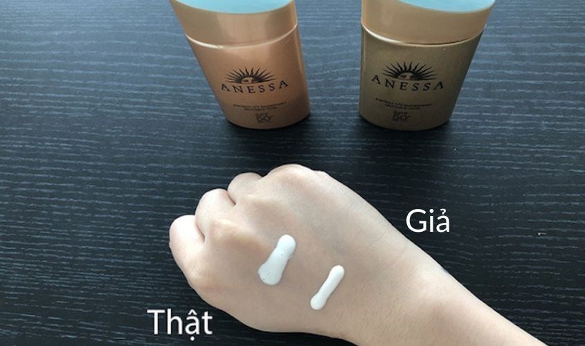 Kết cấu và mùi hương kem chống nắng