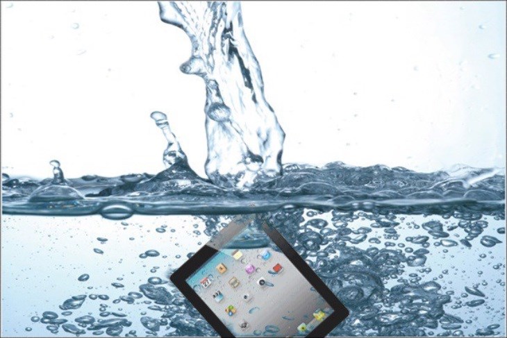 iPad bị vào nước có thể gây hư hỏng màn hình
