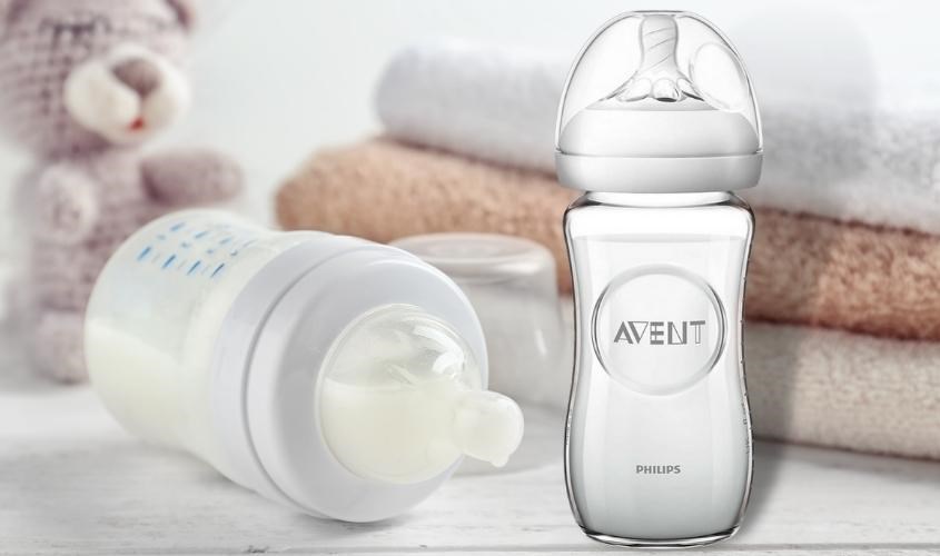 Bình sữa thủy tinh Philips Avent SCF673/13 cổ rộng 240 ml không bám mỡ khi pha sữa, cách nhiệt tốt