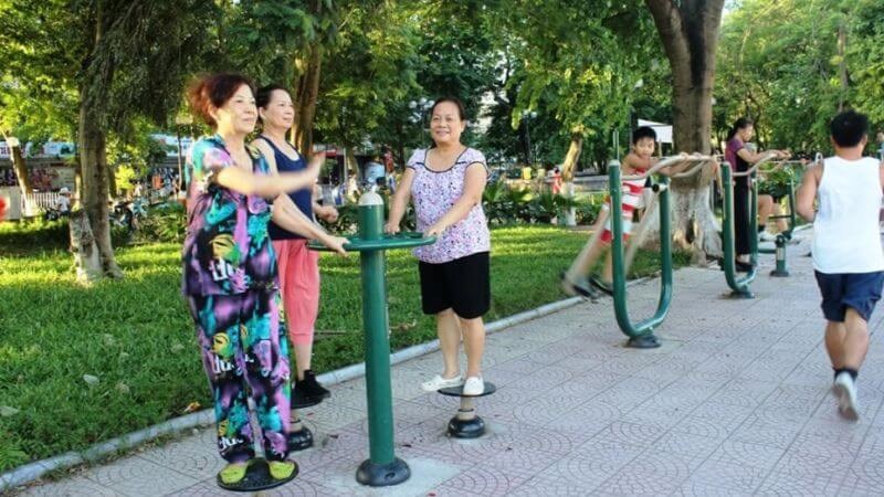 Tập thể dục h&agrave;ng ng&agrave;y gi&uacute;p n&acirc;ng cao sức khỏe v&agrave; ph&ograve;ng ngừa bệnh hiệu quả