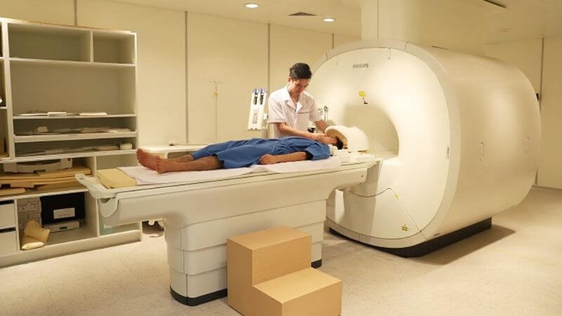 Chụp cộng hưởng tử sọ n&atilde;o c&oacute; thể gi&uacute;p chẩn đo&aacute;n đột quỵ khi ngủ