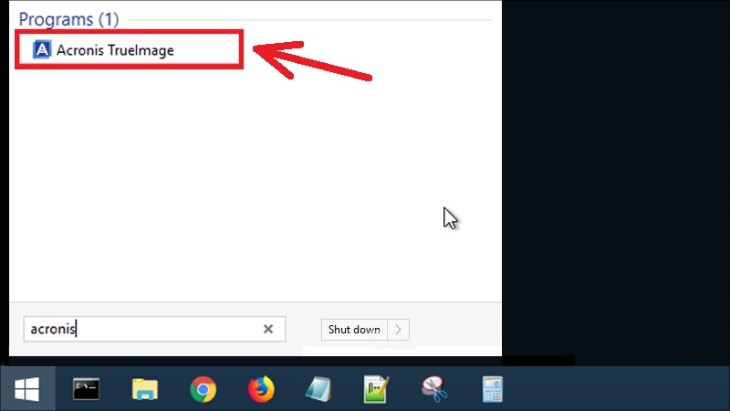 Bạn nhấn vào phần mềm Acronis True Image để khởi động