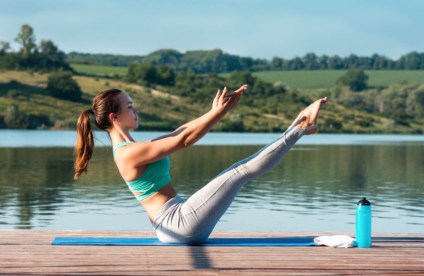 Làm thế nào để loại bỏ mỡ bụng cứng đầu bằng bài tập Yoga đơn giản? - giangyoga