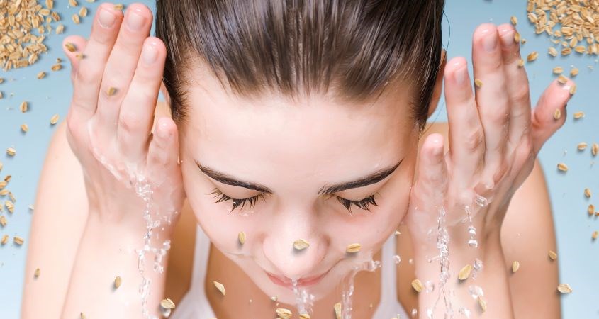 Trị mụn ẩn hiệu quả bằng phương pháp rửa mặt với bột yến mạch