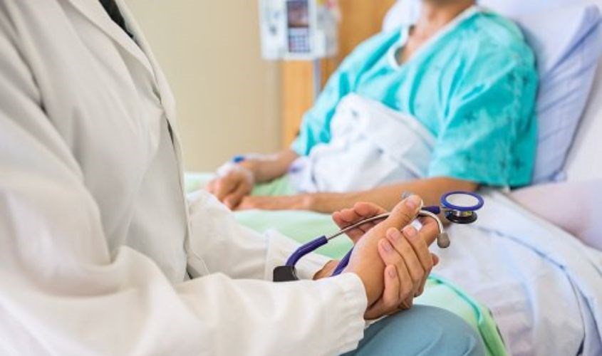 Dùng mật ong khi mới phẫu thuật sẽ gây chướng gan Dùng mật ong khi mới phẫu thuật sẽ gây chướng gan