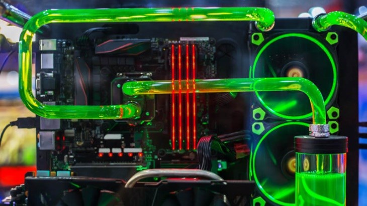 Hệ thống tản nhiệt bằng nước là giải pháp giảm tiếng ồn tốn kém cho máy tính