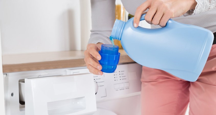 Sử dụng khoảng 1 nắp nước xả vải cho một lần giặt