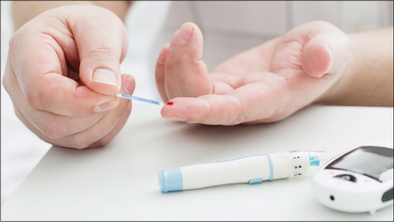 Bệnh nhân tiểu đường loại 1, loại 2 nên thường xuyên đo đường huyết tại nhà