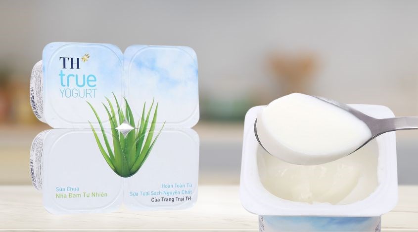 Lốc 4 hộp sữa chua trái cây TH true YOGURT vị nha đam 100g