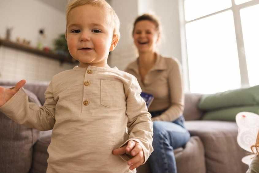 Một số trẻ đạt được các kỹ năng ngôn ngữ sớm hoặc muộn hơn những đứa trẻ khác Một số trẻ đạt được các kỹ năng ngôn ngữ sớm hoặc muộn hơn những đứa trẻ khác